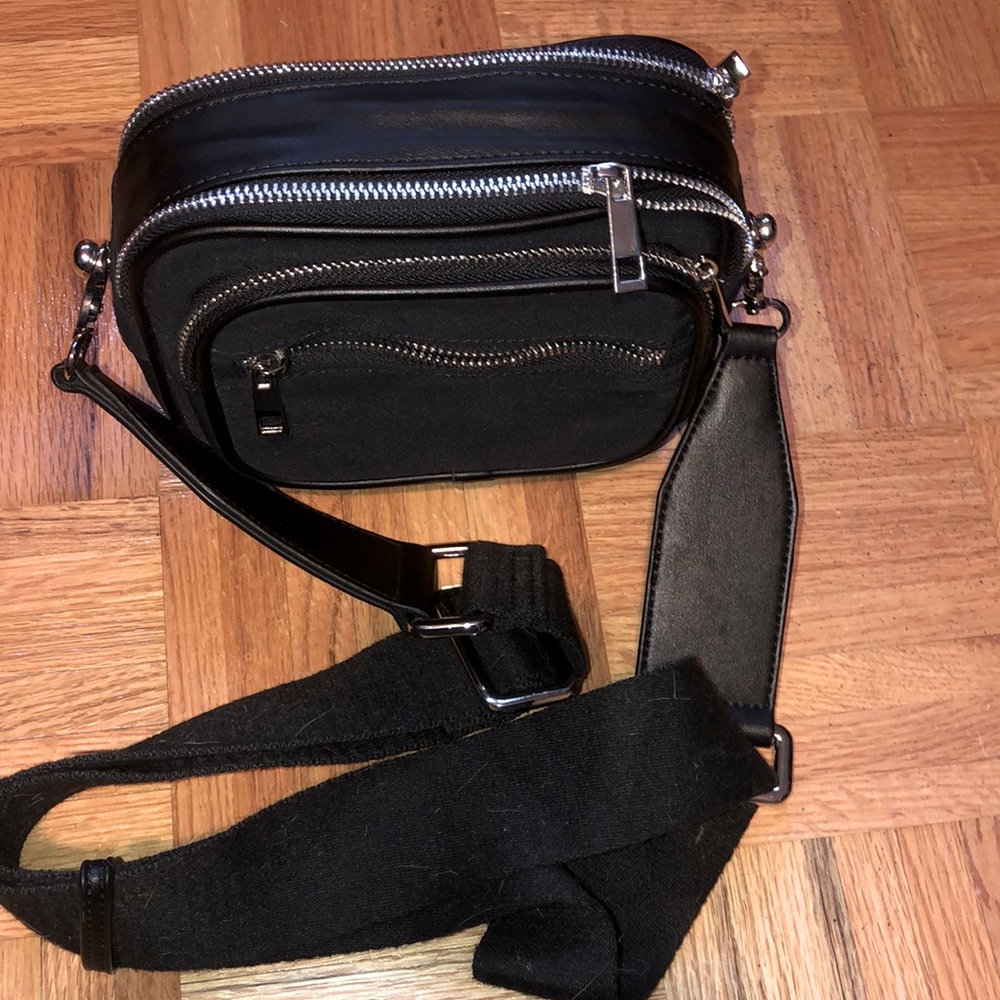 NWOT INZI Bag